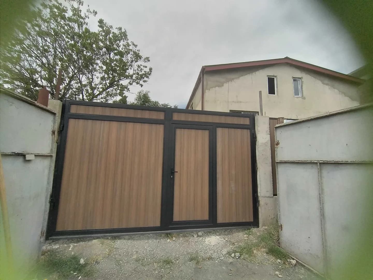 იყიდება 3 ოთახიანი კერძო სახლი სოფ. გლდანი