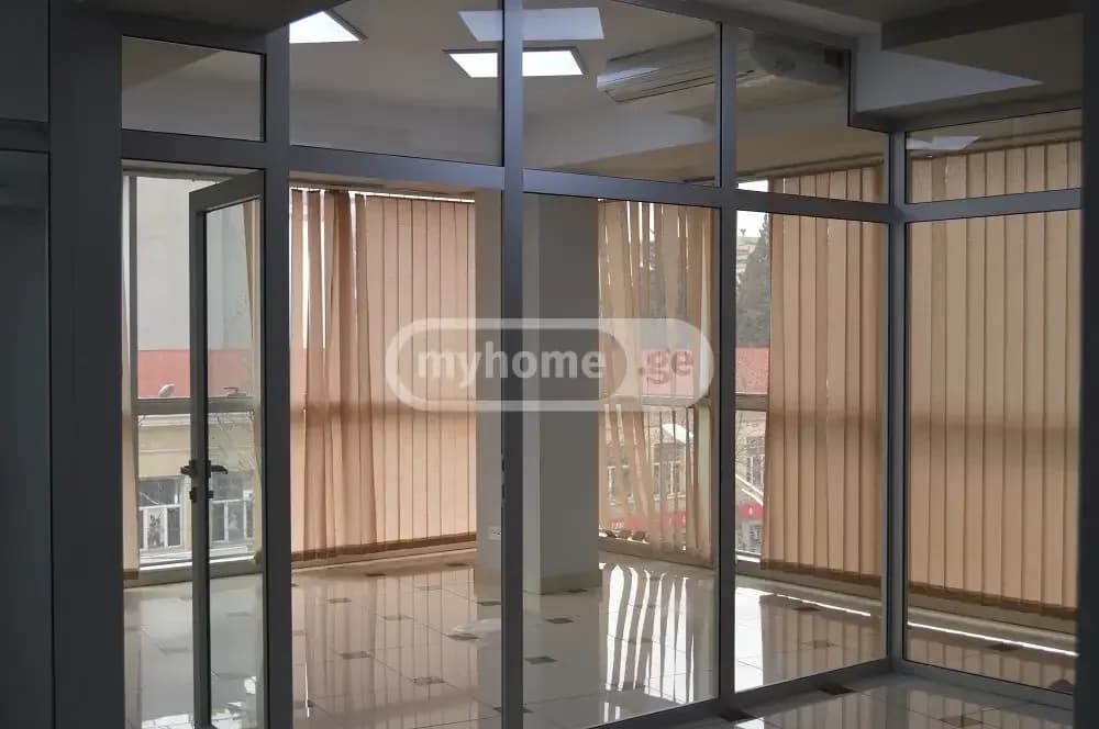 ქირავდება კომერციული ფართი დიდუბეში