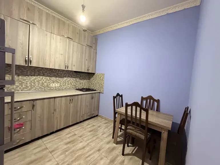ქირავდება 3 ოთახიანი ბინა დიღმის მასივში (ფოტო 5)