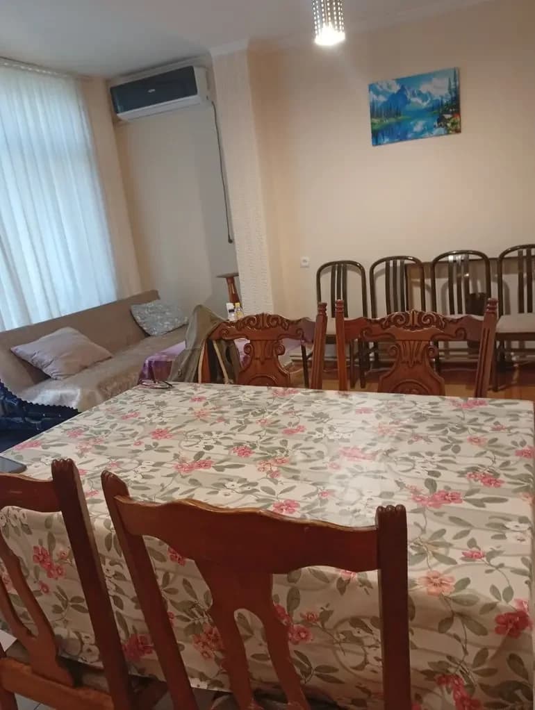 ქირავდება 3 ოთახიანი ბინა საბურთალოზე