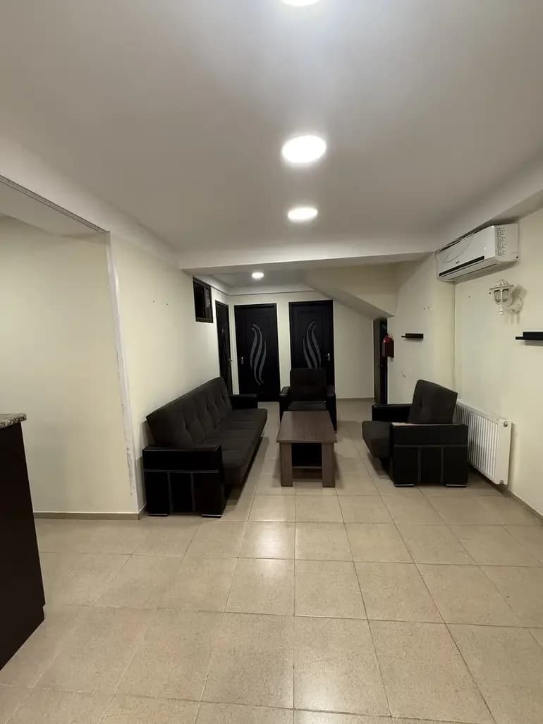ქირავდება 4 ოთახიანი ბინა საბურთალოზე