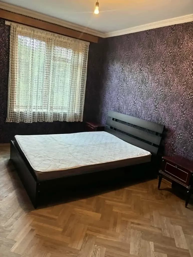 ქირავდება 3 ოთახიანი ბინა თემქაში