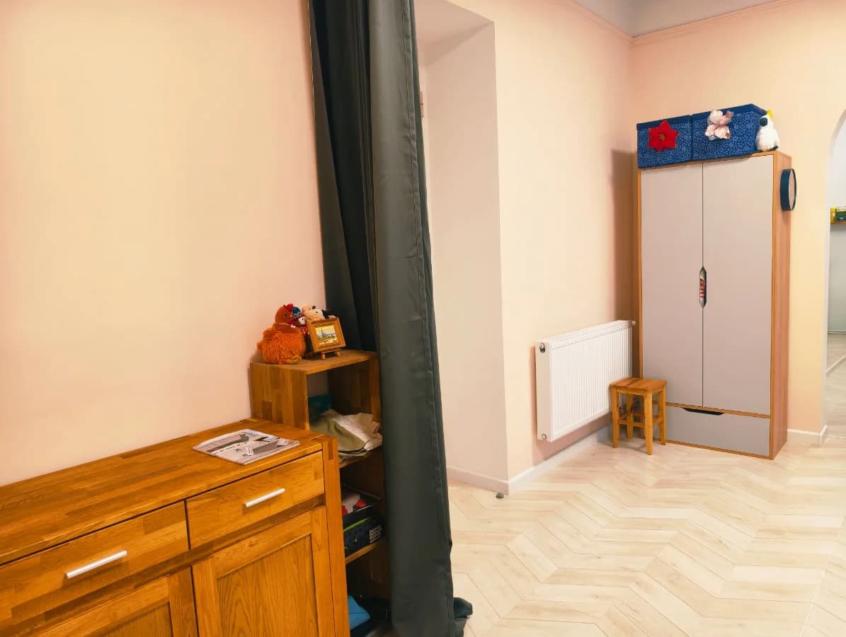 იყიდება 3 ოთახიანი ბინა სვანეთის უბანში (ფოტო 5)
