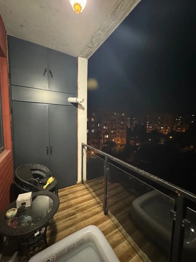იყიდება 1 ოთახიანი ბინა ვაზისუბანში
