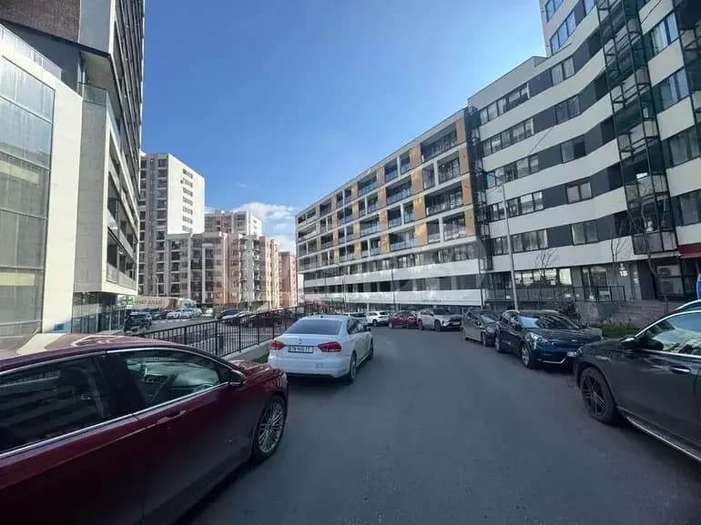 იყიდება 2 ოთახიანი ბინა ორთაჭალაში (ფოტო 5)