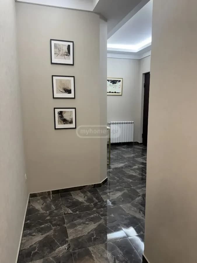 ქირავდება 2 ოთახიანი ბინა საბურთალოზე (ფოტო 5)