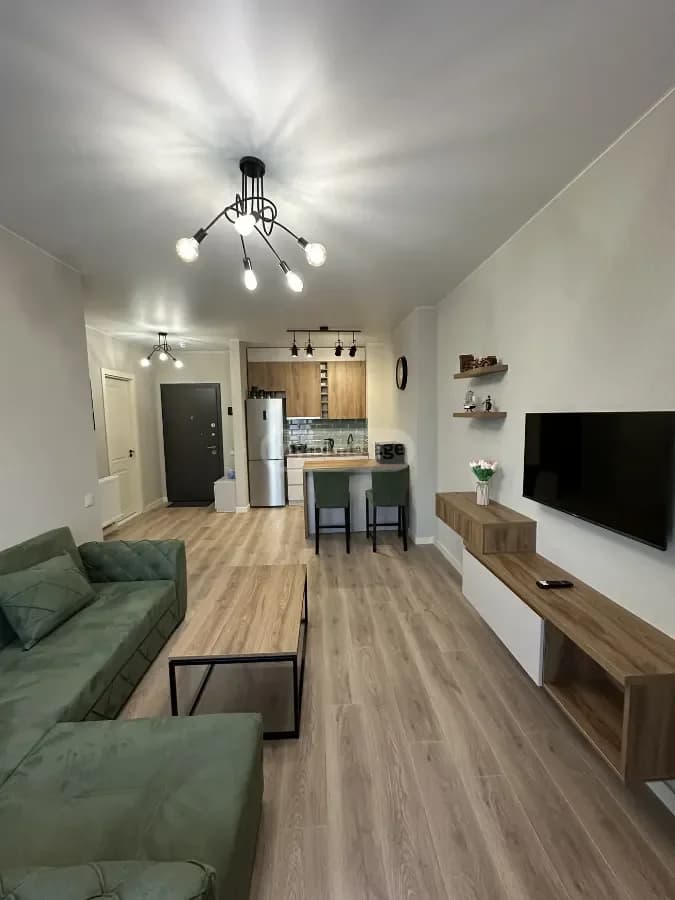 ქირავდება 2 ოთახიანი ბინა დიდ დიღომში