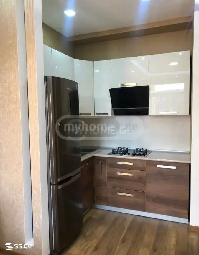 ქირავდება 3 ოთახიანი ბინა დიდუბეში