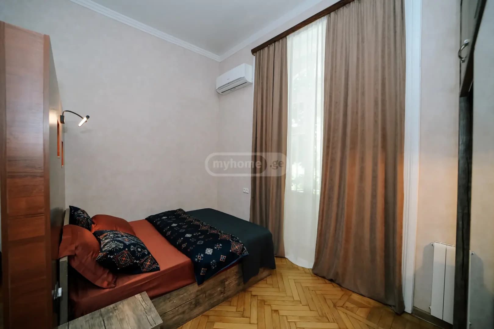 ქირავდება 1 ოთახიანი ბინა სოლოლაკში (ფოტო 5)
