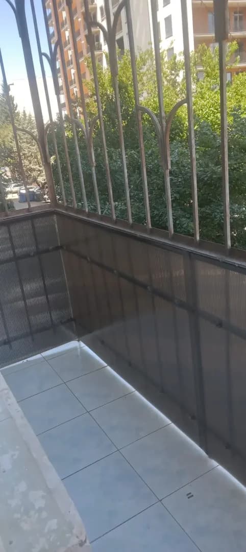 იყიდება 3 ოთახიანი ბინა საბურთალოზე